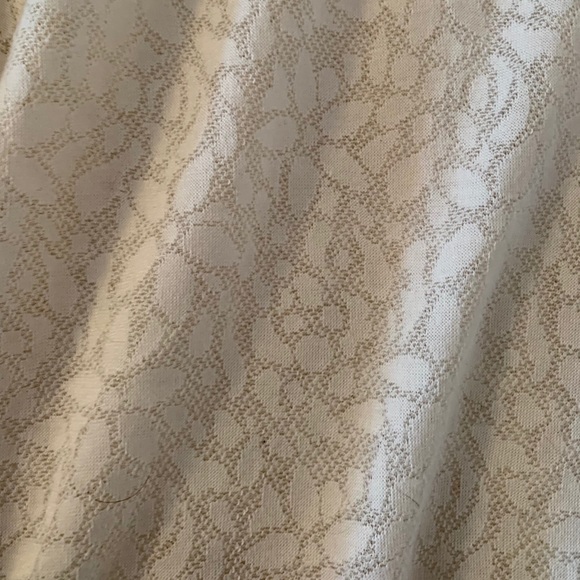 H&M cream colored light sweater - Picture 5 of 5